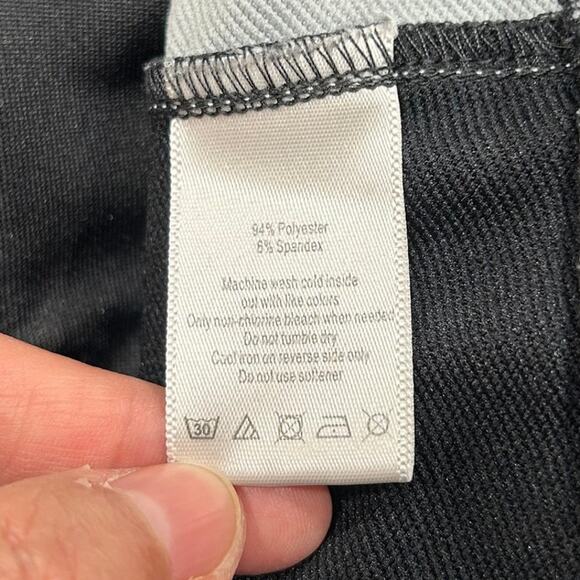 Alo Yoga Cool fit Long Sleeve Full Zip Jacket Women’s Size Medium Black & Gray - Picture 11 of 13